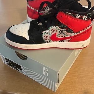 SIZE 1 LITTLE BOYS JORDAN AIR FORCE 1 USED GOOD CONDITION NO ORIGINAL BOX